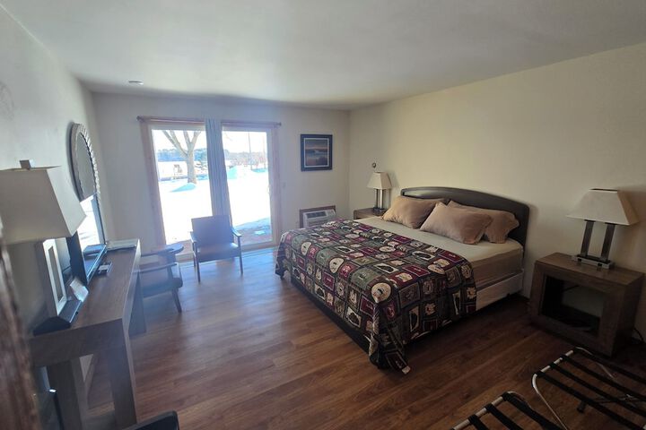 Room 7 of 34