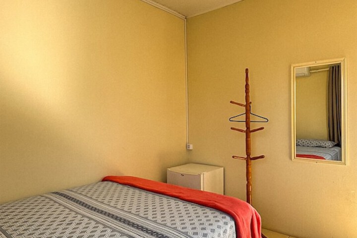 Room 24 of 49