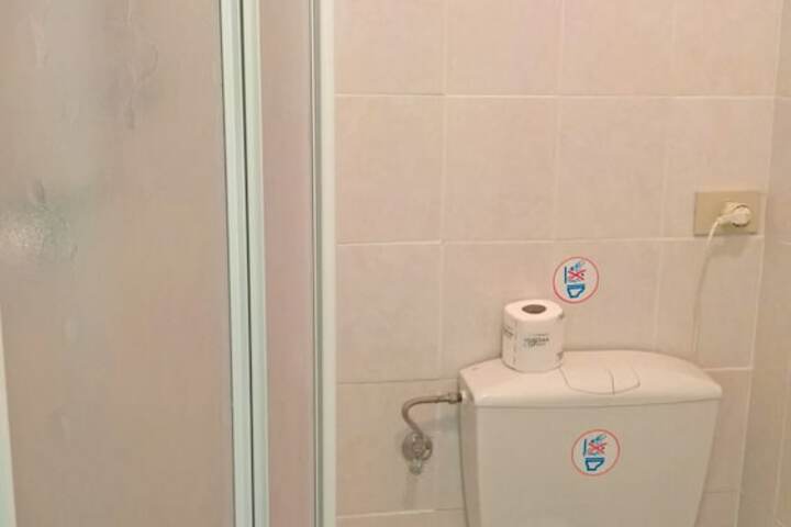 Room 20 of 27