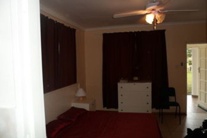 Room 11 of 27