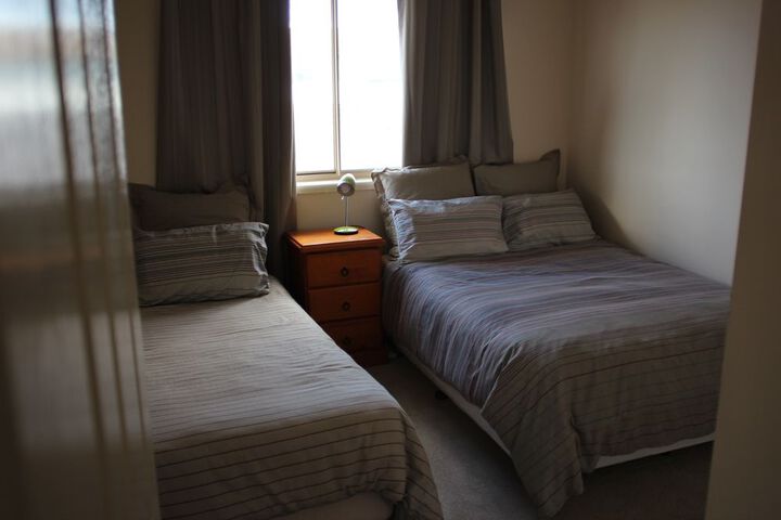 Room 4 of 11