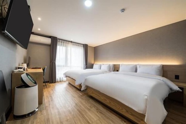 Room 16 of 67