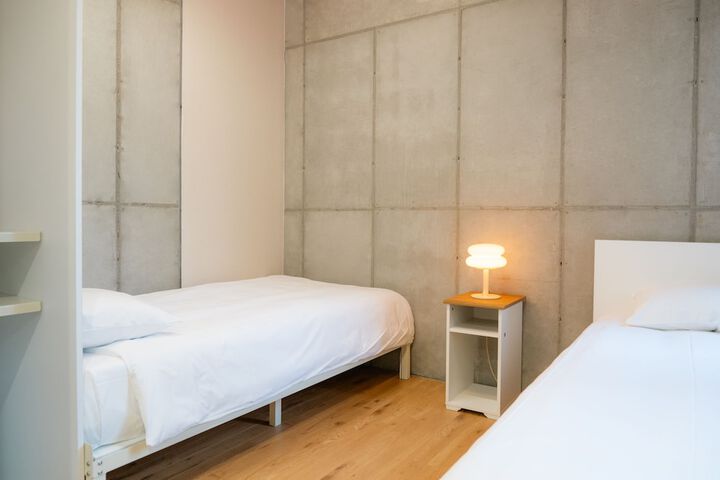 Room 43 of 111