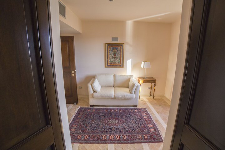 Room 12 of 47