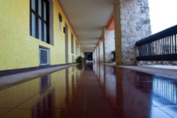 Ballroom/Hall 20 of 32