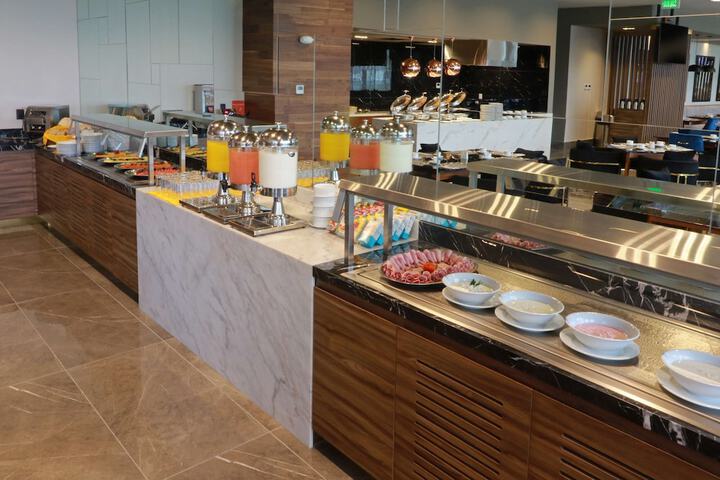 Breakfast/Coffee Service 40 of 60