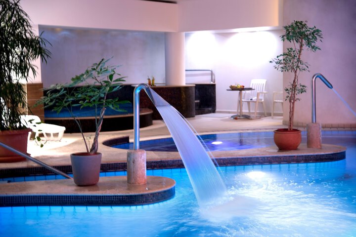 Pool 38 of 77