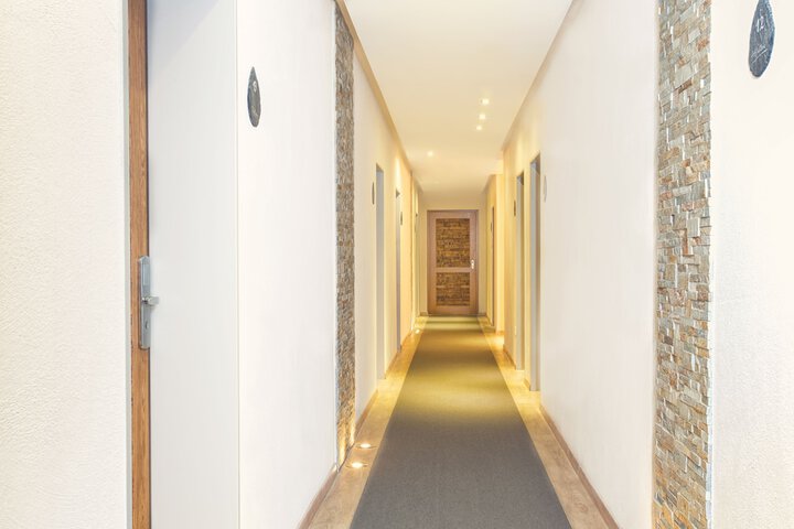 Ballroom/Hall 30 of 33
