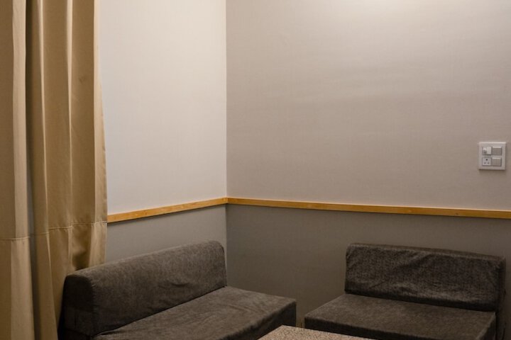 Room 15 of 31
