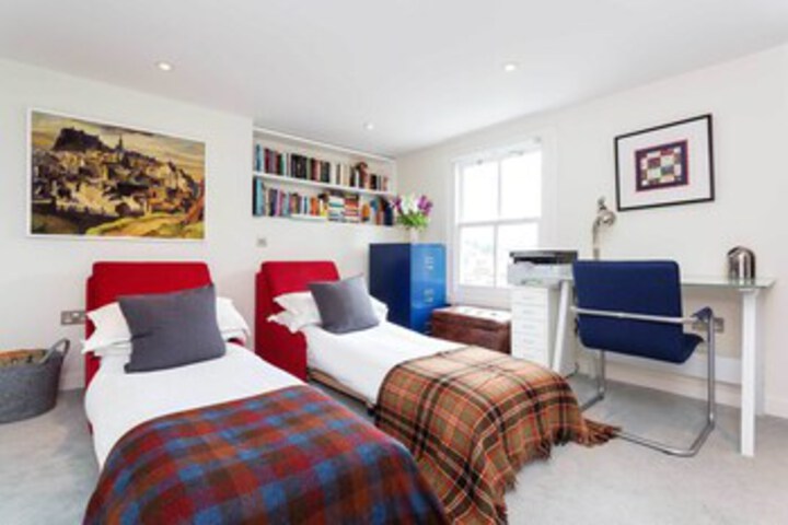 Room 17 of 21