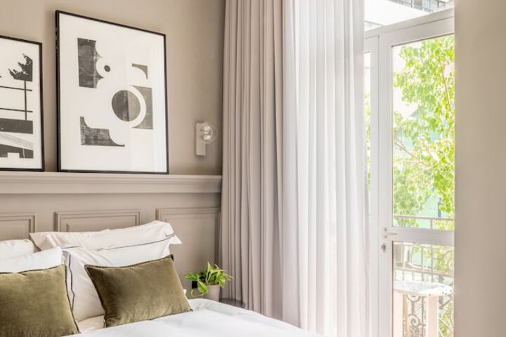 Room 18 of 50
