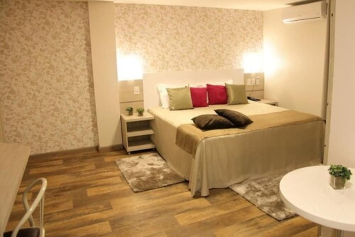 Room 16 of 50
