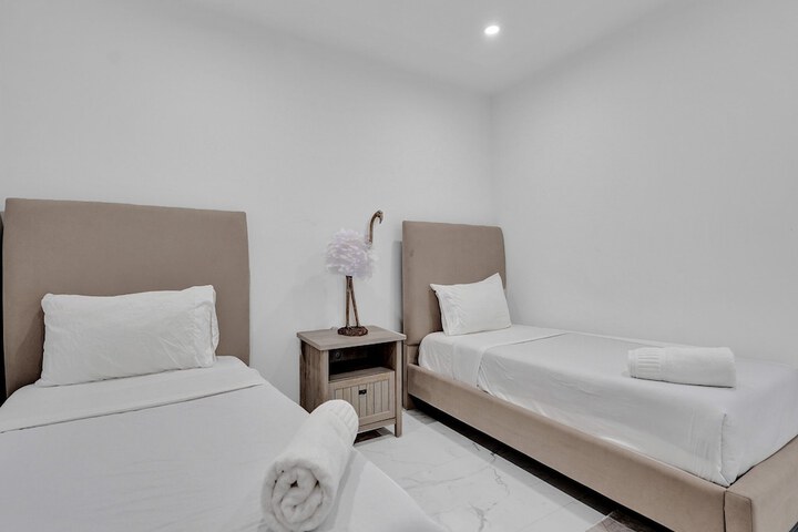 Room 80 of 723