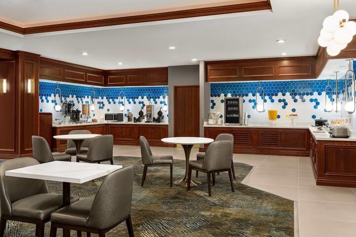 Breakfast area