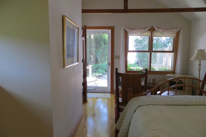 Room 3 of 34