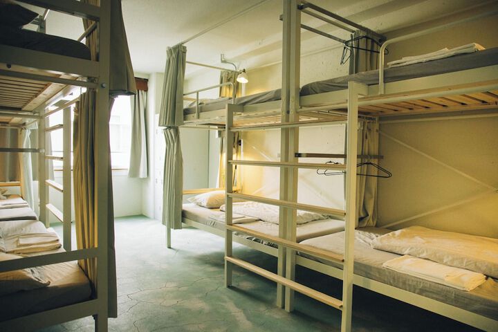 Room 17 of 49