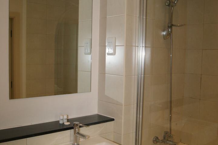 Clean Restrooms