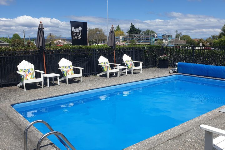 Pool 38 of 52