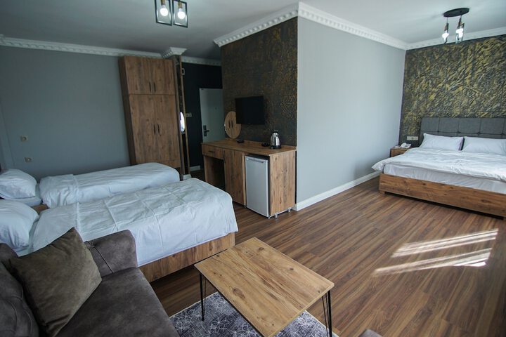 Room 14 of 21