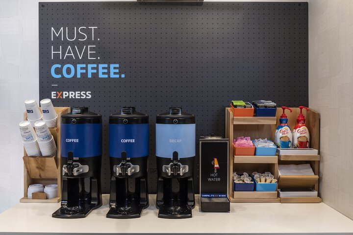 Breakfast/Coffee Service 40 of 76