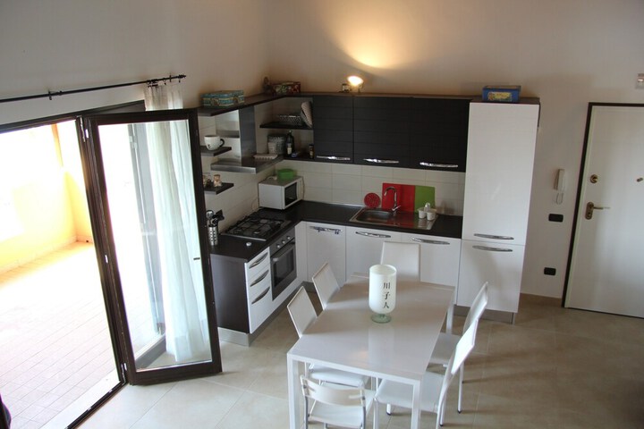 Room 18 of 172