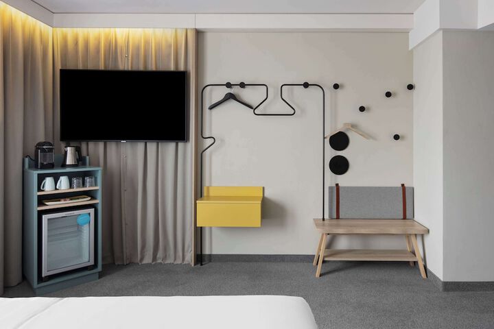 Room 35 of 100