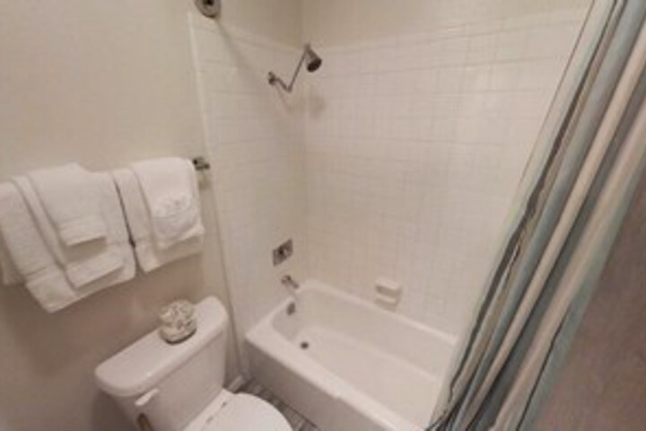 Room 3 of 15