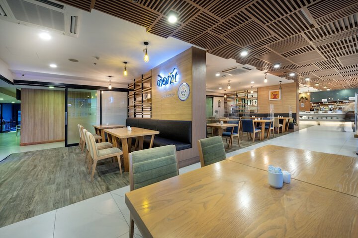 Dining 113 of 169