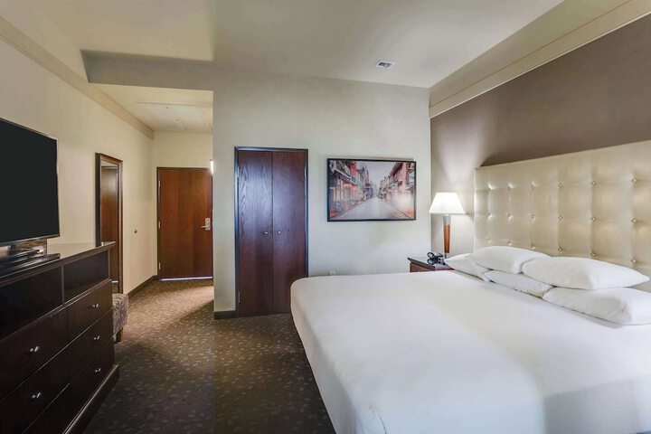 Room 17 of 60