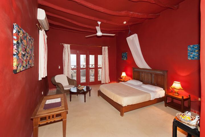 Room 8 of 49