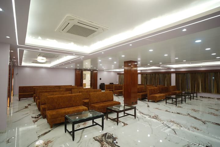 Business Center 108 of 111