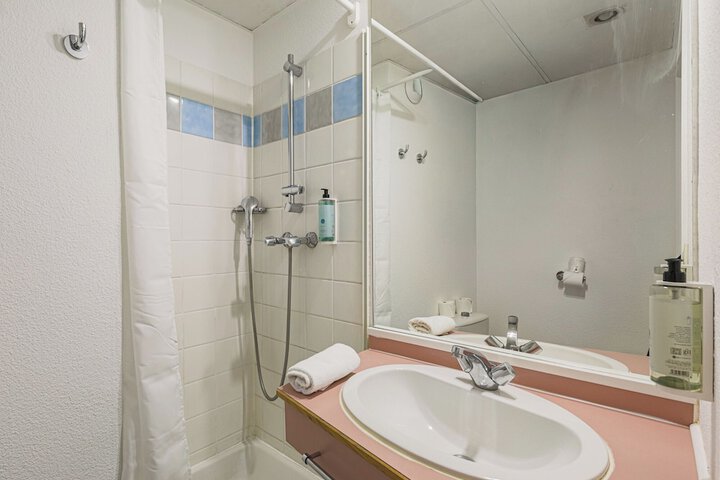 Clean Restrooms