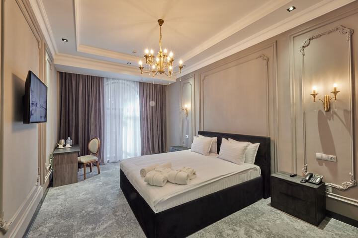 Room 5 of 31