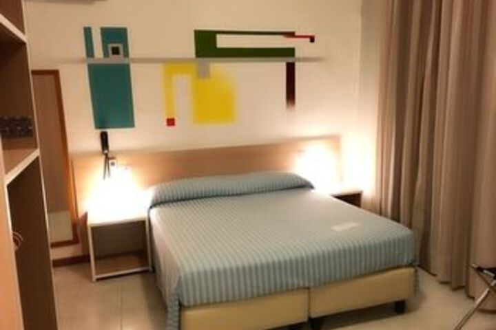 Room 28 of 55