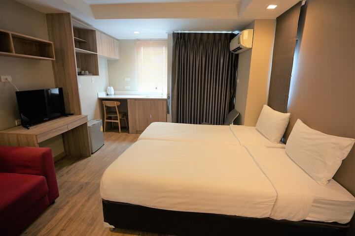 Room 10 of 94