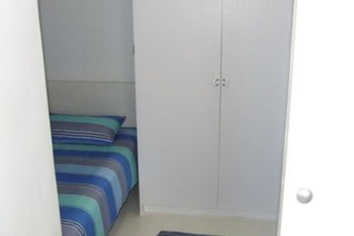 Room 25 of 63
