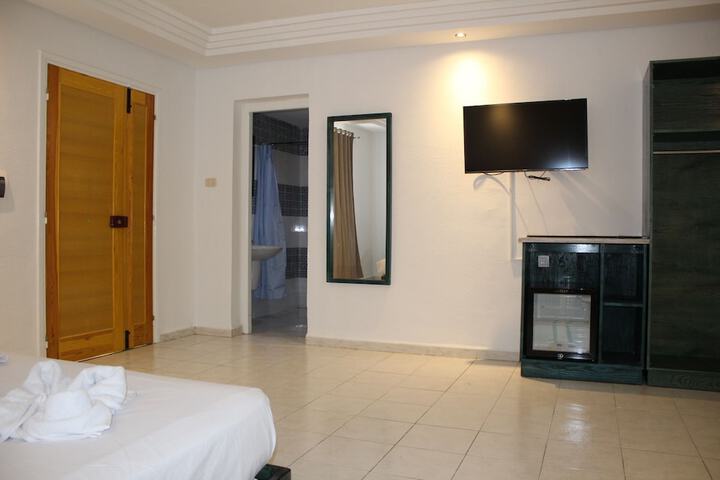 Room 75 of 153