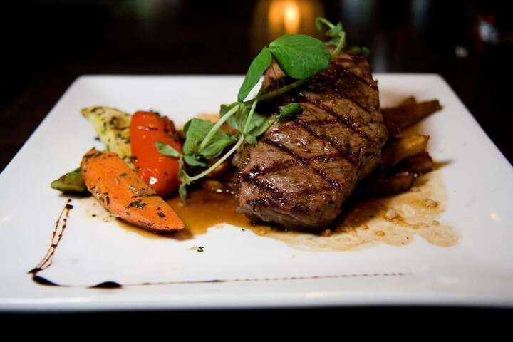 Dining 39 of 64
