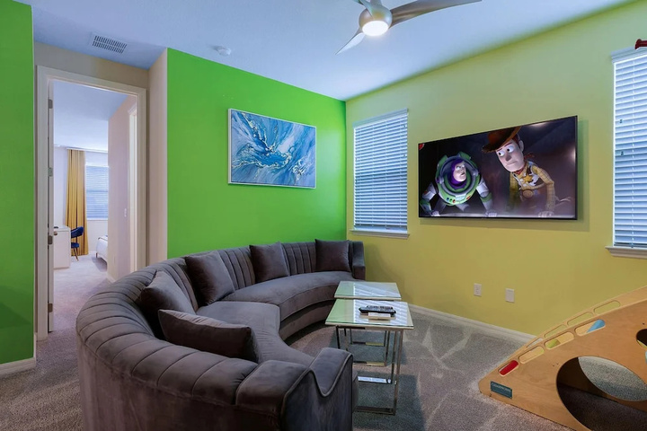 Room 12 of 29