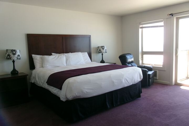 Room 37 of 165