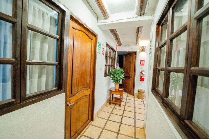 Ballroom/Hall 58 of 65
