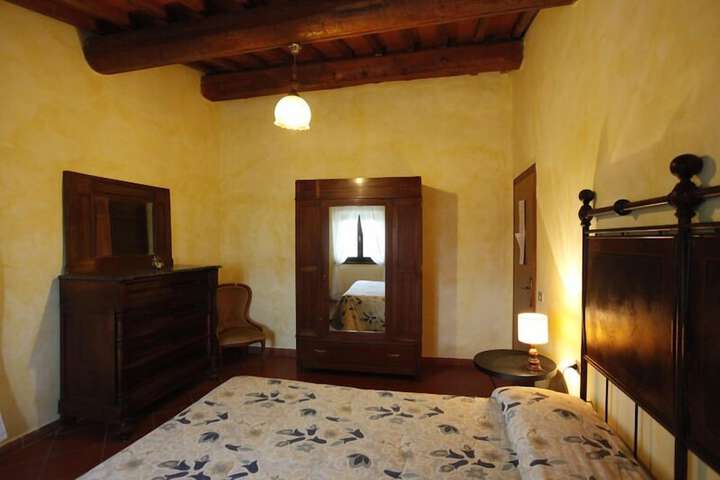 Room 16 of 40
