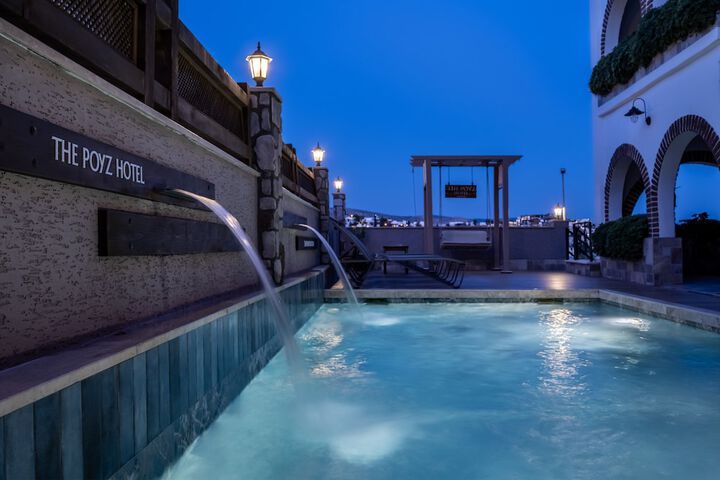 Pool 72 of 113