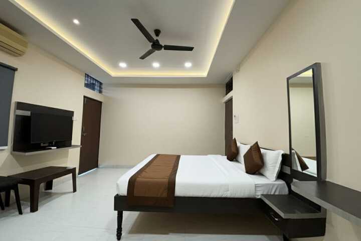 Room 17 of 26
