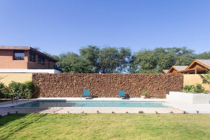 Pool 6 of 21