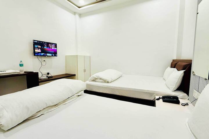Room 25 of 61