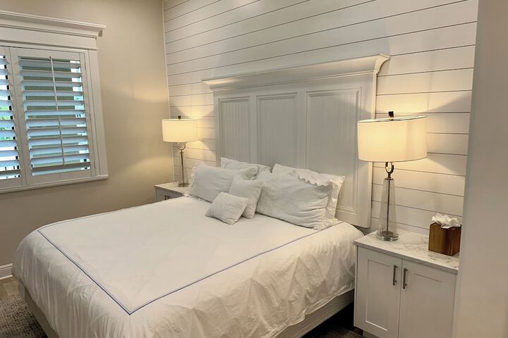 Room 15 of 110