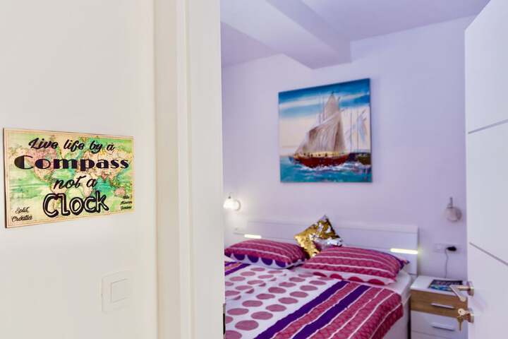 Room 4 of 60