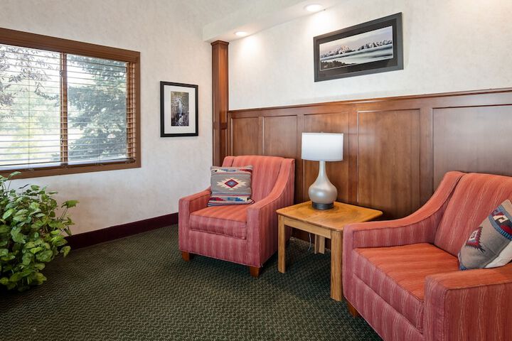 Guest Lobby