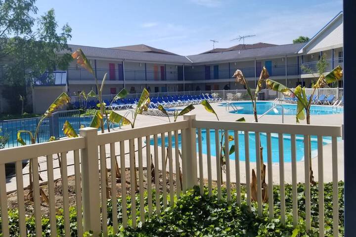 Pool 15 of 47
